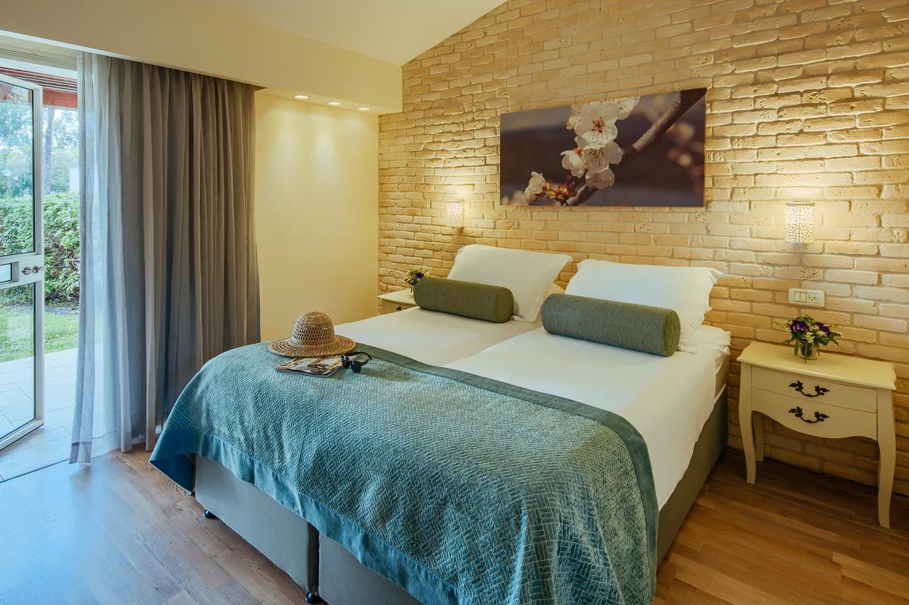 Kinar Galilee Hotel Exterior photo